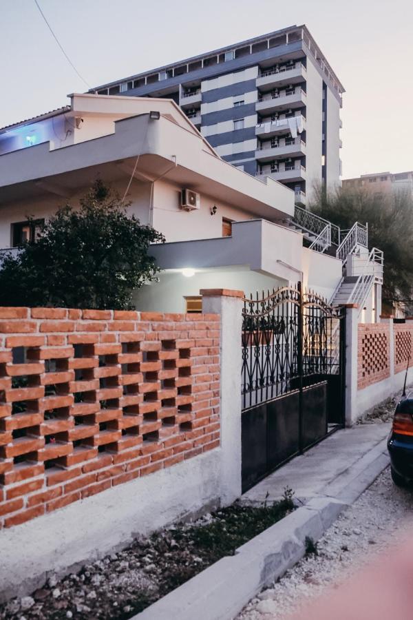 Apartments Mehmeti วญอเรอ ภายนอก รูปภาพ