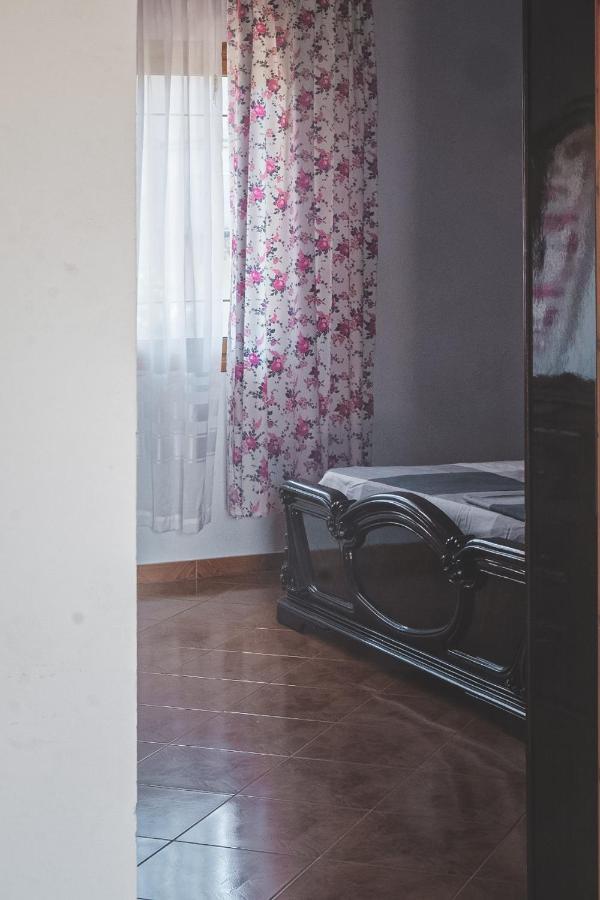 Apartments Mehmeti วญอเรอ ภายนอก รูปภาพ